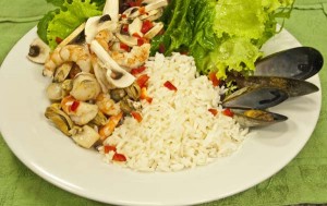 ensalada de mariscos y arroz web